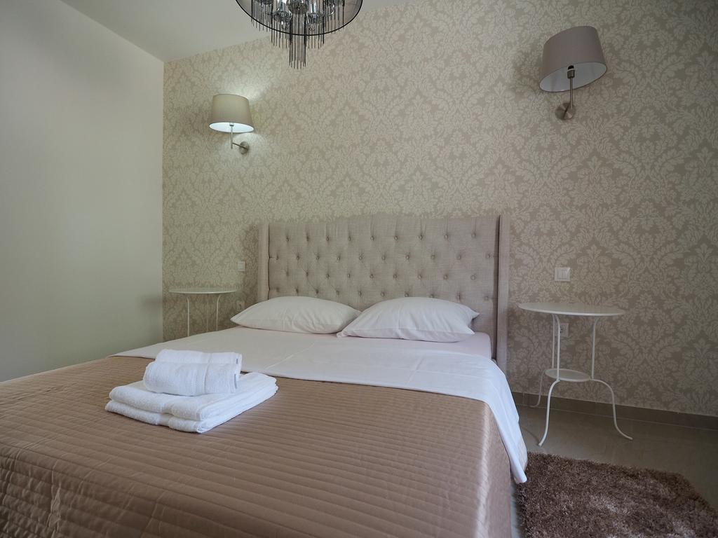 Captain Emo City Apartments Πούλα Εξωτερικό φωτογραφία