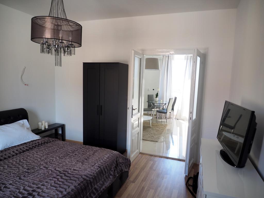 Captain Emo City Apartments Πούλα Εξωτερικό φωτογραφία