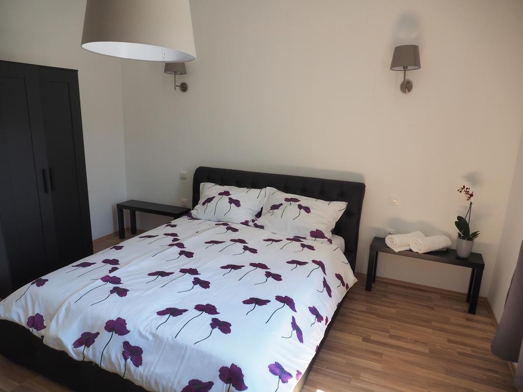 Captain Emo City Apartments Πούλα Εξωτερικό φωτογραφία