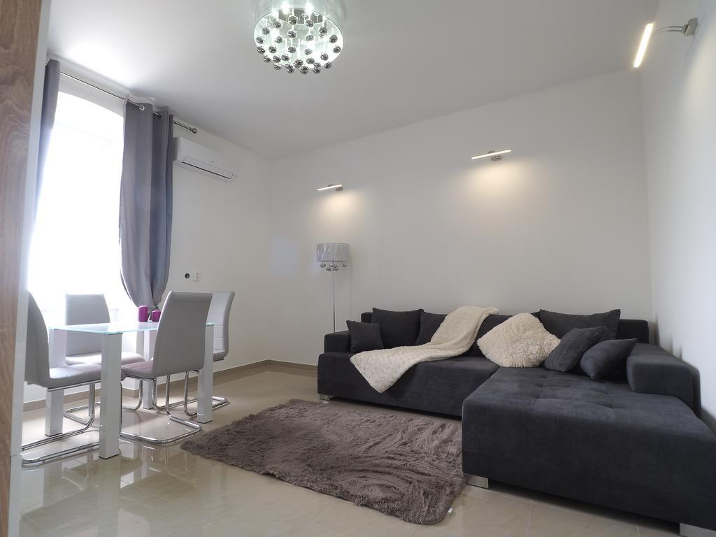 Captain Emo City Apartments Πούλα Εξωτερικό φωτογραφία