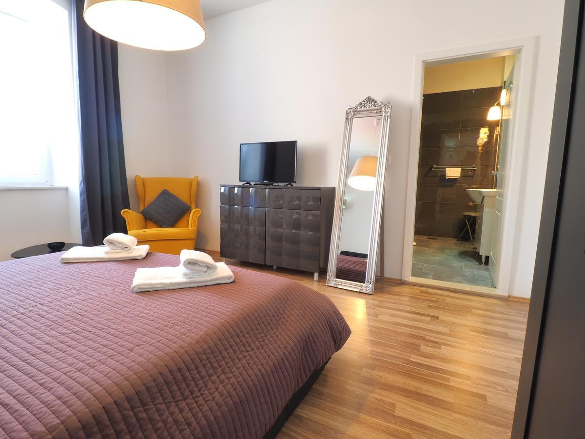 Captain Emo City Apartments Πούλα Εξωτερικό φωτογραφία